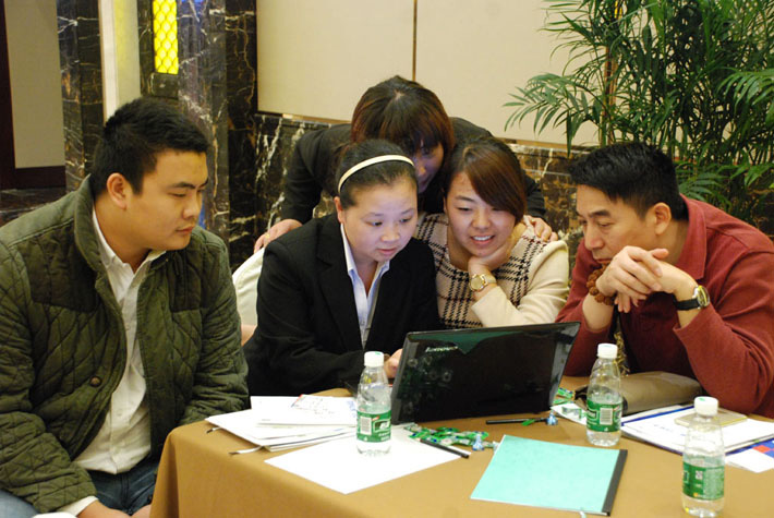 高瞻遠(yuǎn)矚，移攬?zhí)煜? 2014年百度移動(dòng)推廣峰會(huì)會(huì)議報(bào)道